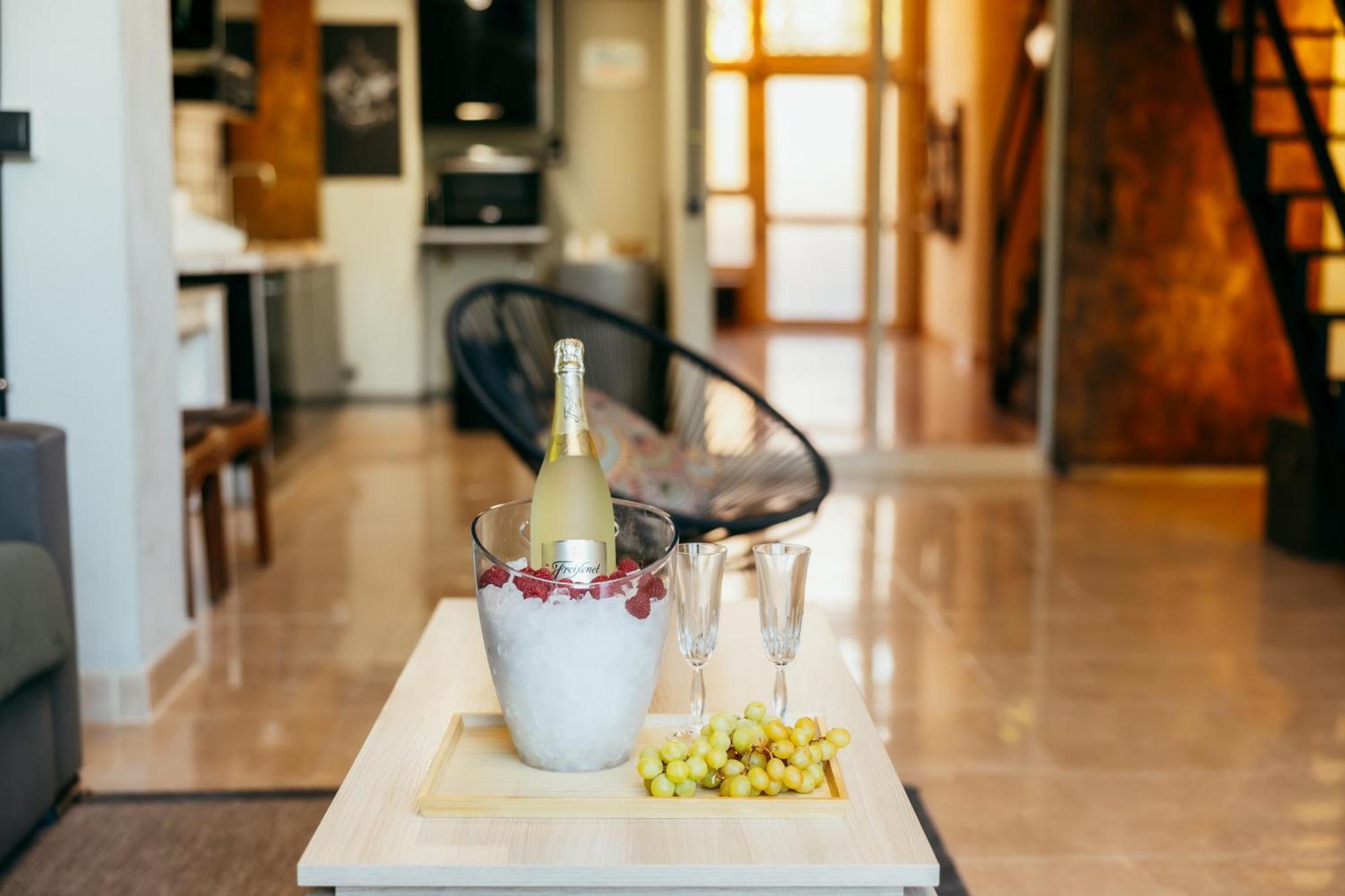 Apartamento Ruzafa Roots, 12 Min To Centre, Smart Tv, Wine *