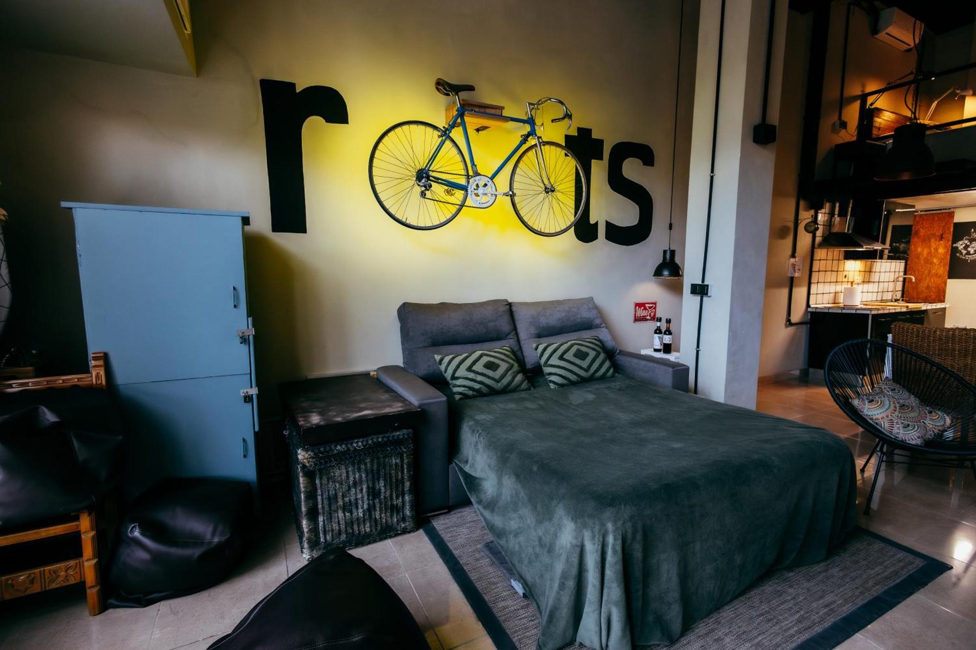 Ruzafa Roots, 12 Min To Centre, Smart Tv, Wine Apartment
