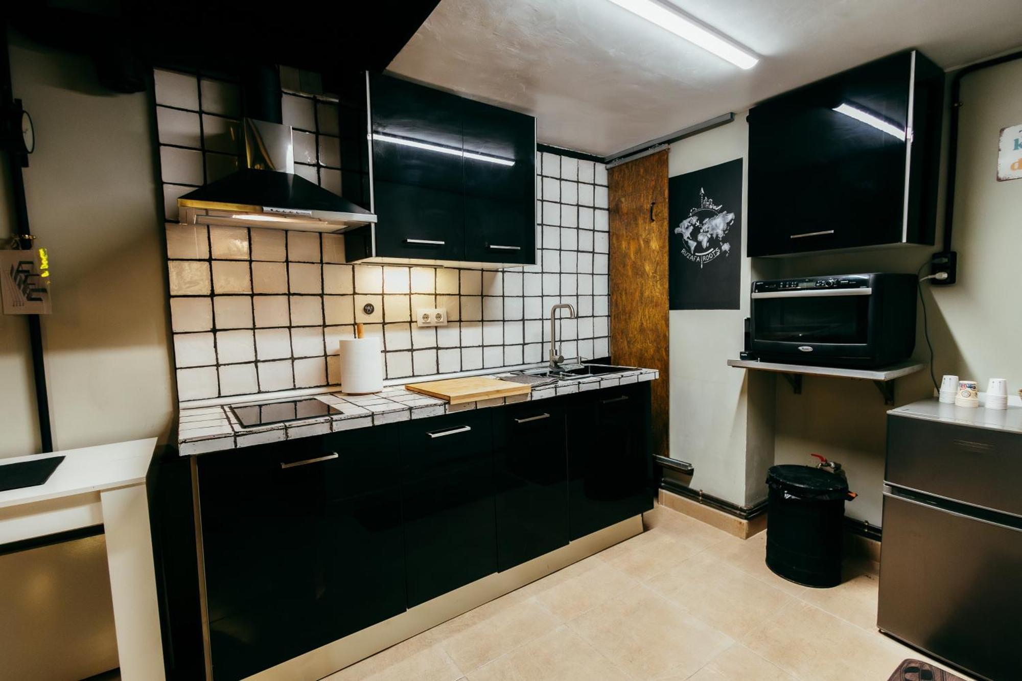 Ruzafa Roots, 12 Min To Centre, Smart Tv, Wine Apartment *